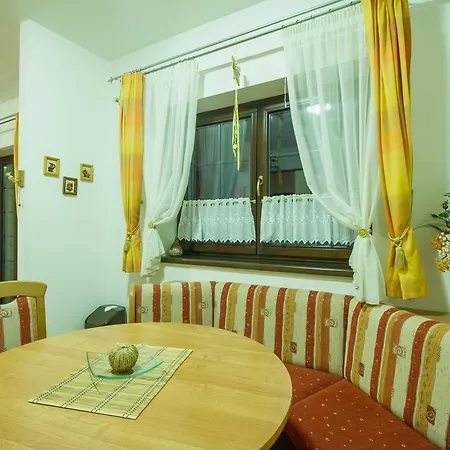 Helena - Helena 2 * ルジョムベロク